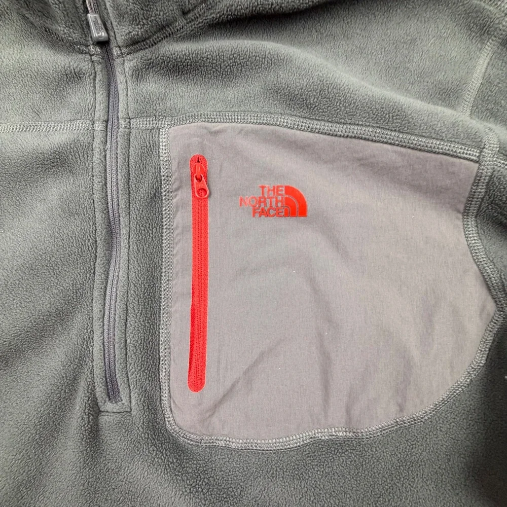 The North Face Mens Polartec Classic 1/4 Zip Fleece Pullover Gray XL